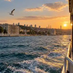 Gün batımında vapurdan İstanbul Boğazı